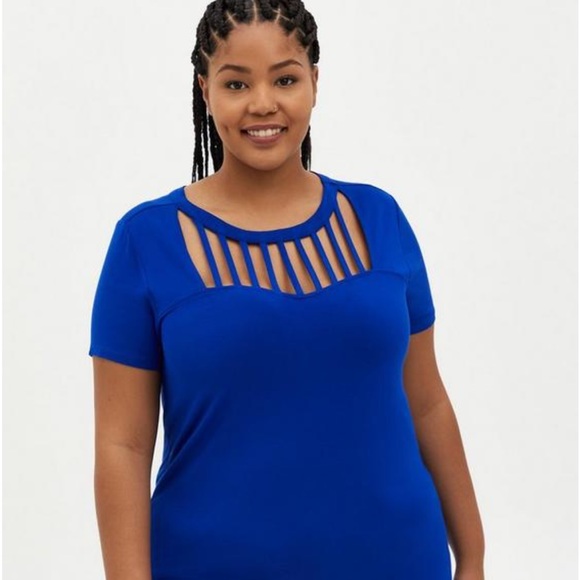 Super Soft crewneck with vertical slash tee - Picture 2 of 8